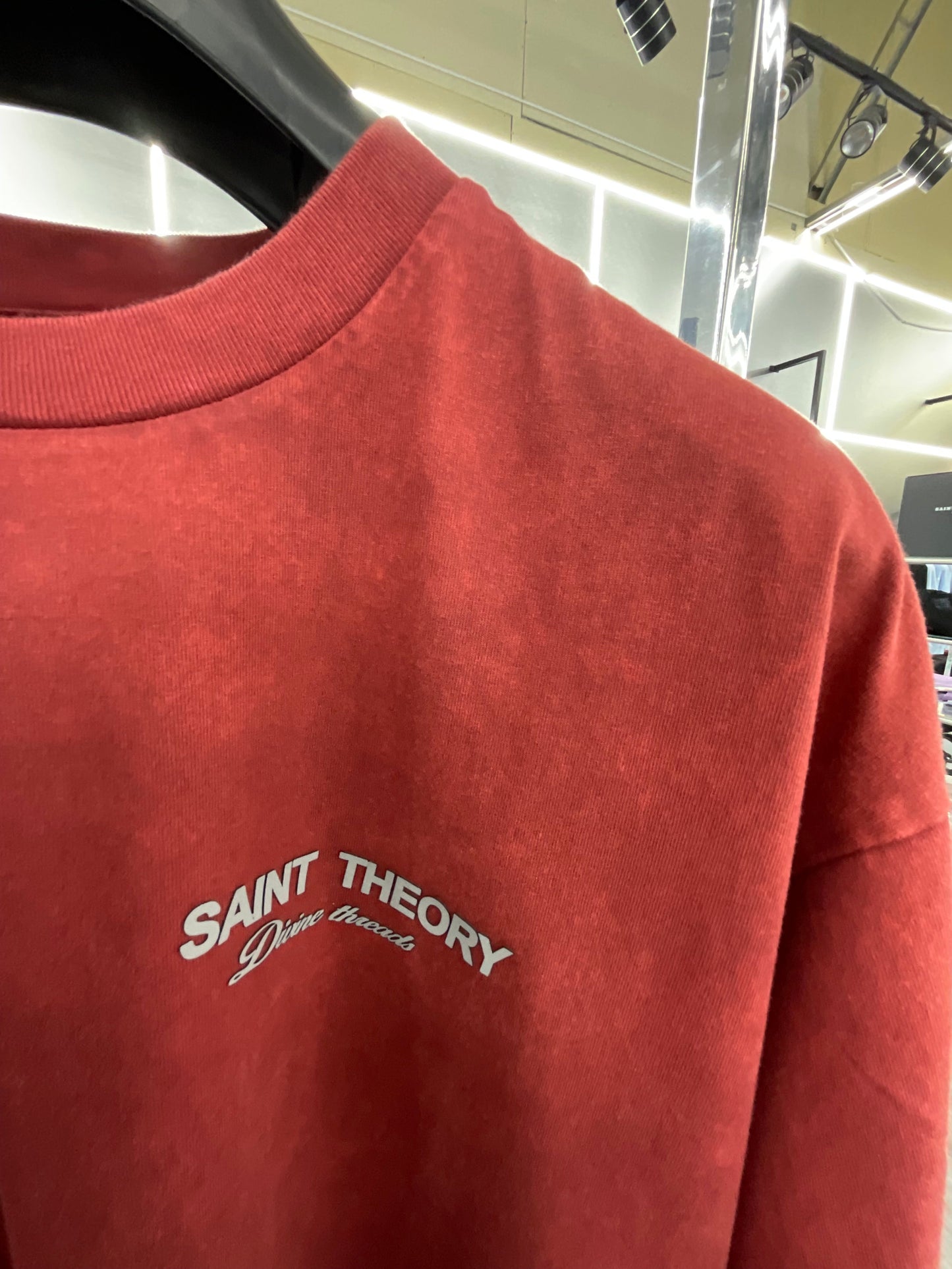 SAINT THEORY T SHIRT HILOS DIVINOS VINO WASHED/VINO