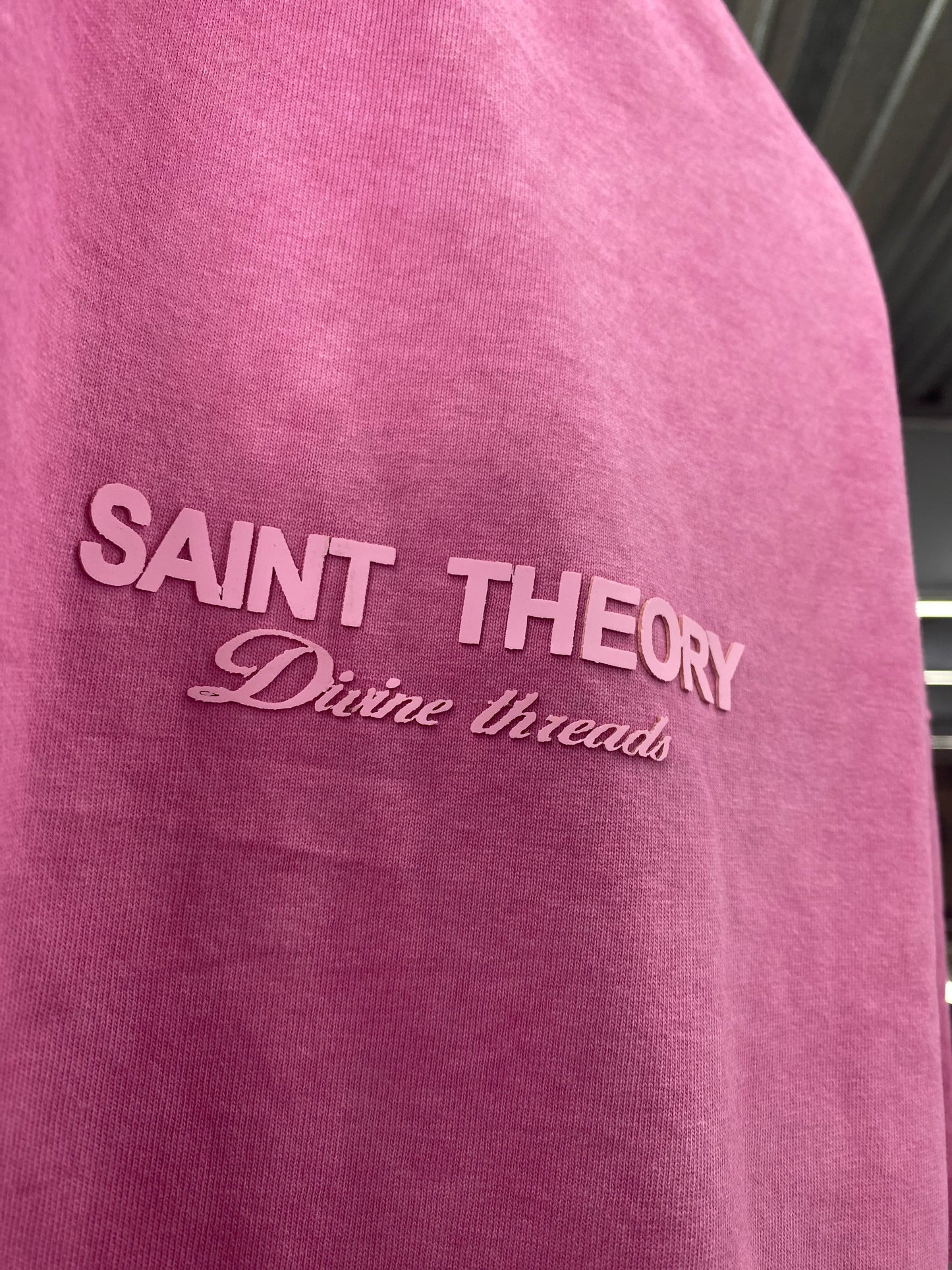 SAINT THEORY T SHIRT HILOS DIVINOS WASHED ROSA/ROSA