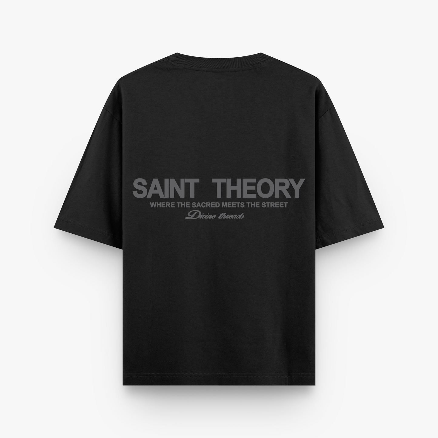 SAINT THEORY HILOS DIVINOS T-SHIRT NEGRA LETRA PLATEADA